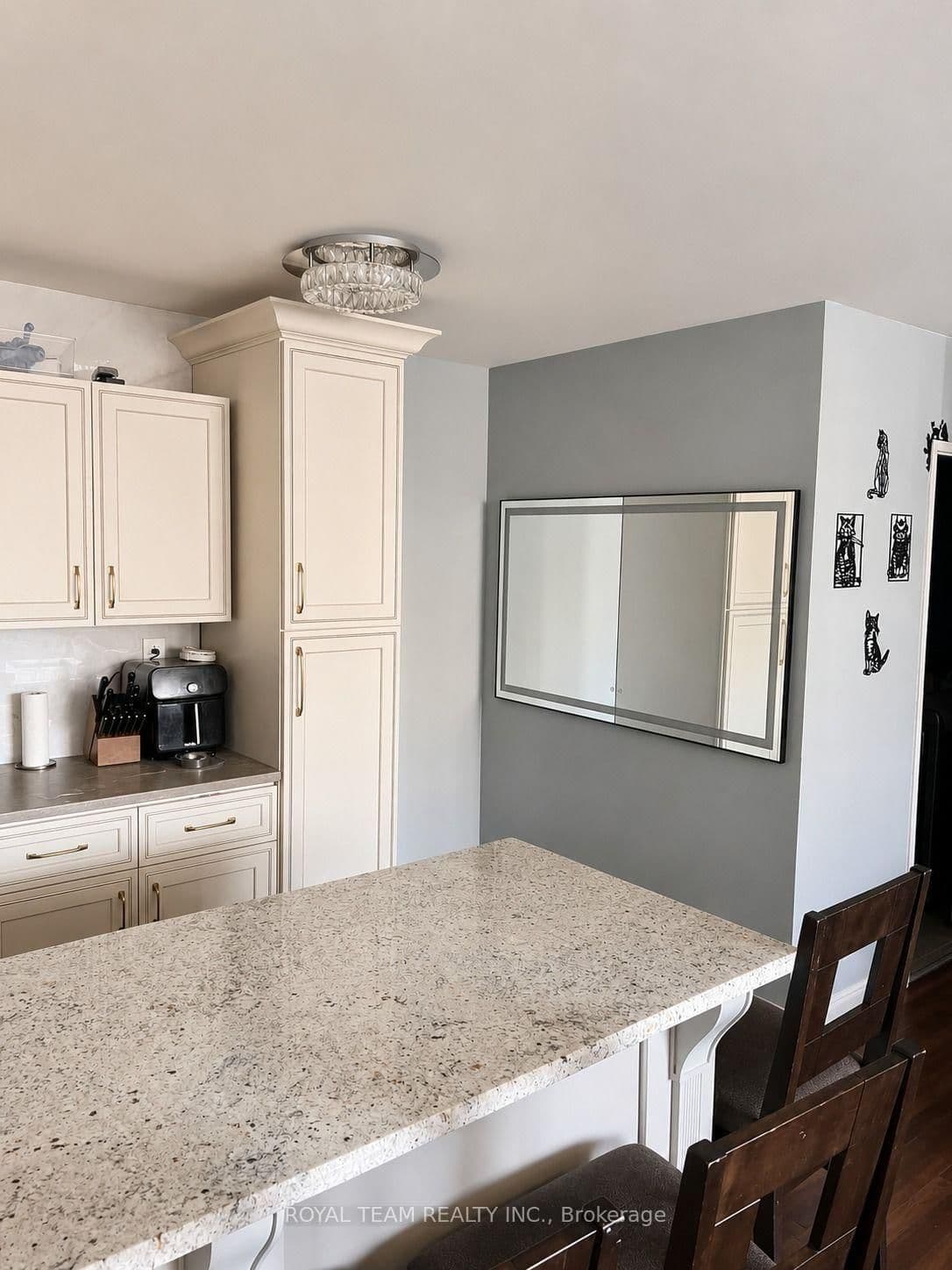 330 Dixon Road, Unit 1902 thumbnail 12