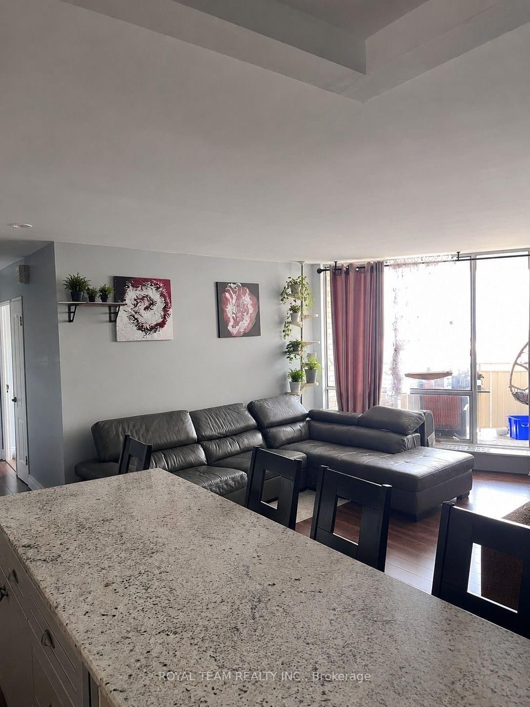 330 Dixon Road, Unit 1902 thumbnail 4