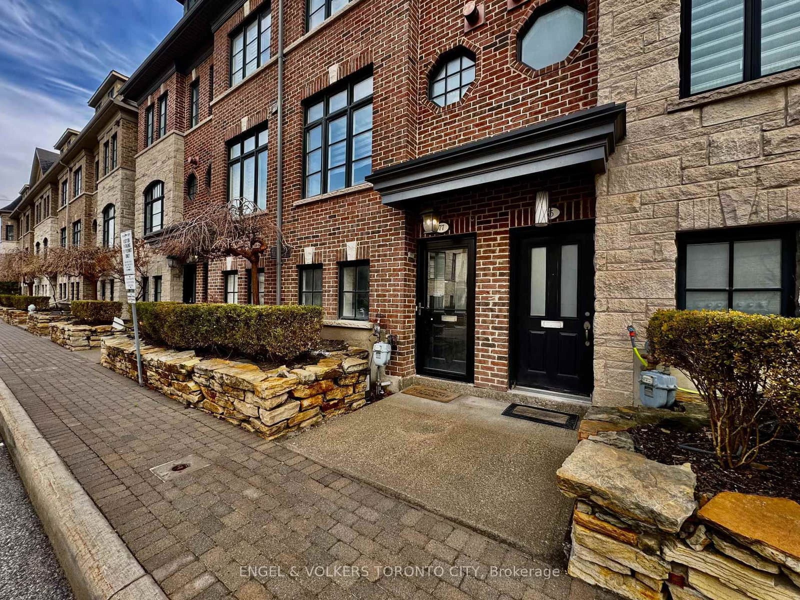 77 Ruby Lang Lane - Image 1