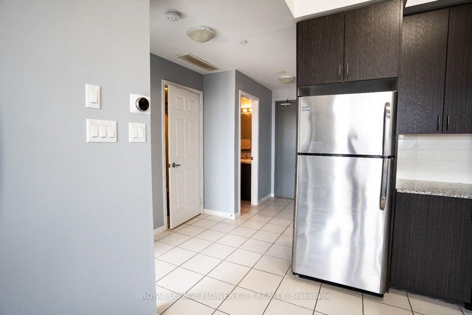 54 Sky Harbour Drive, Unit 306 thumbnail 11