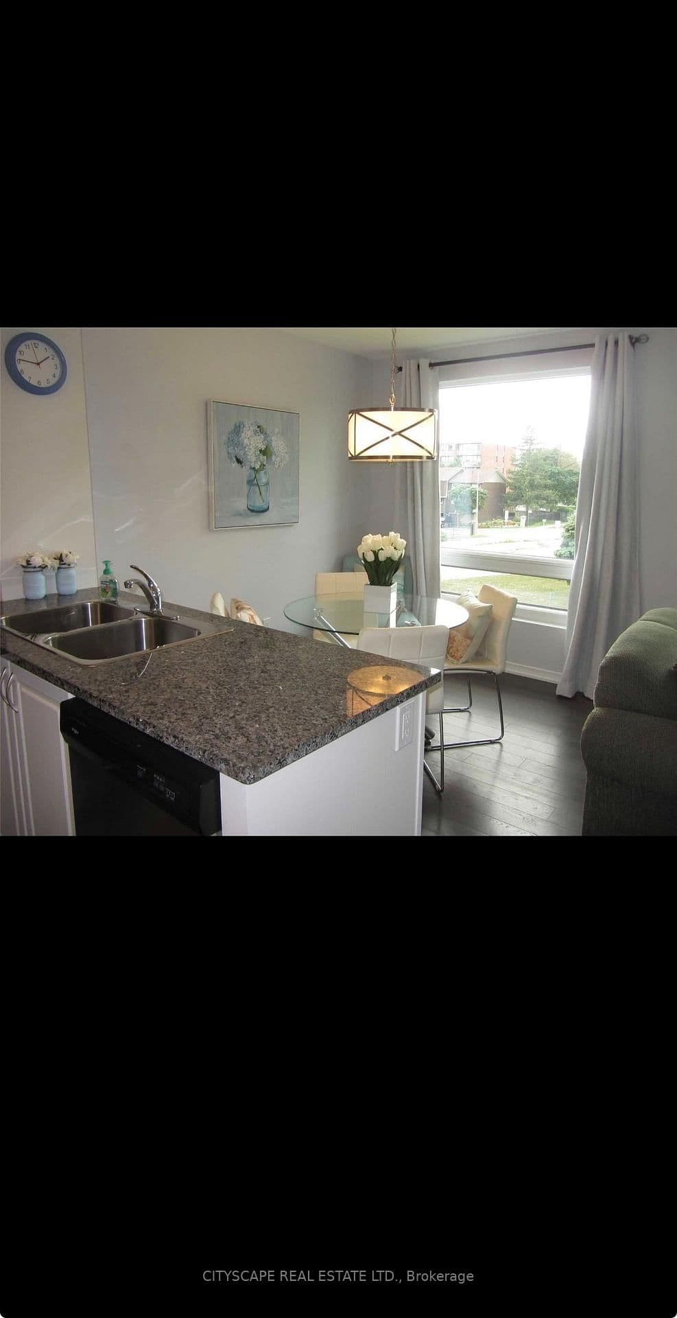 7 Applewood Lane, Unit 213 thumbnail 12
