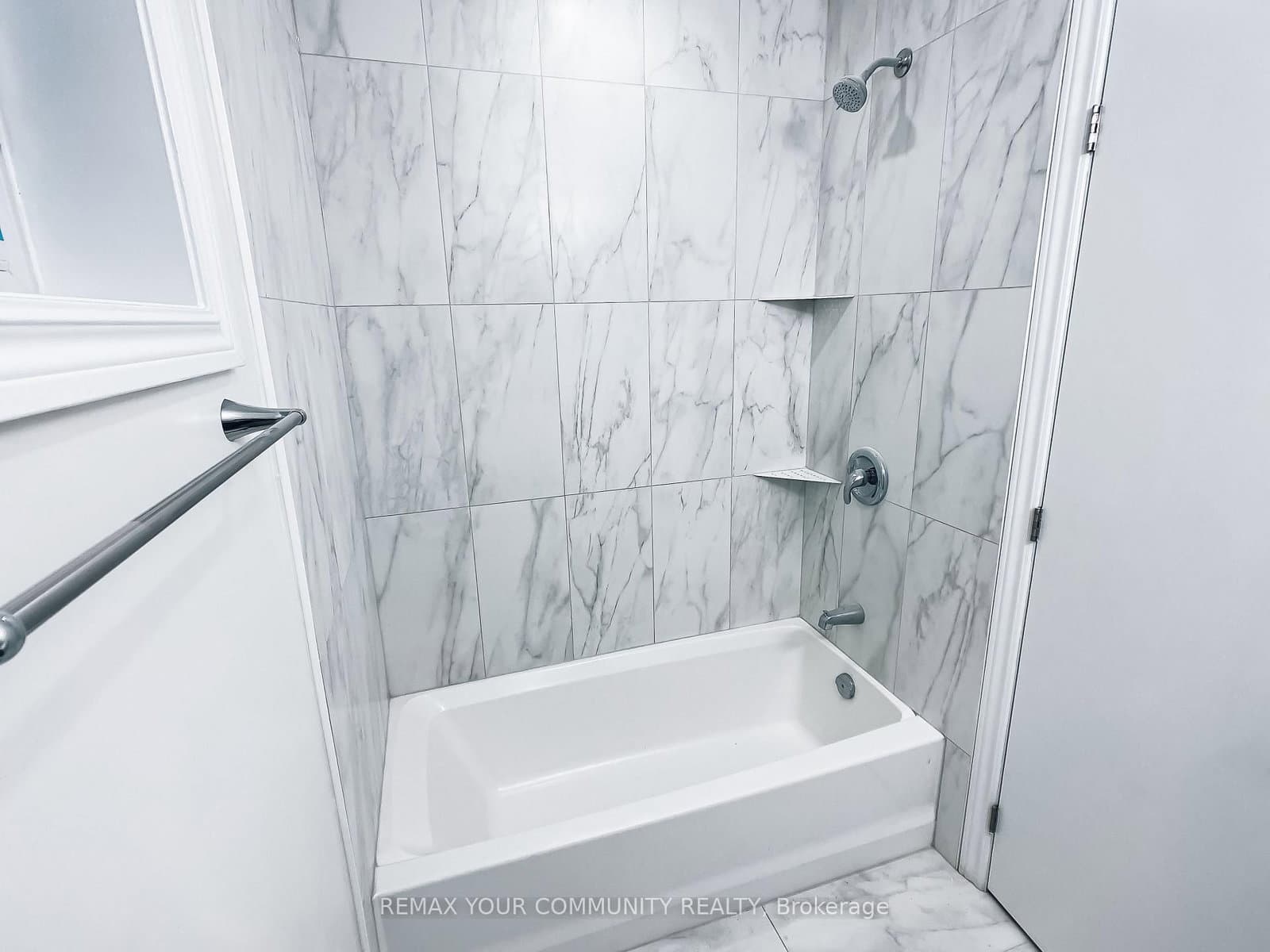 1623 Keele Street thumbnail 10