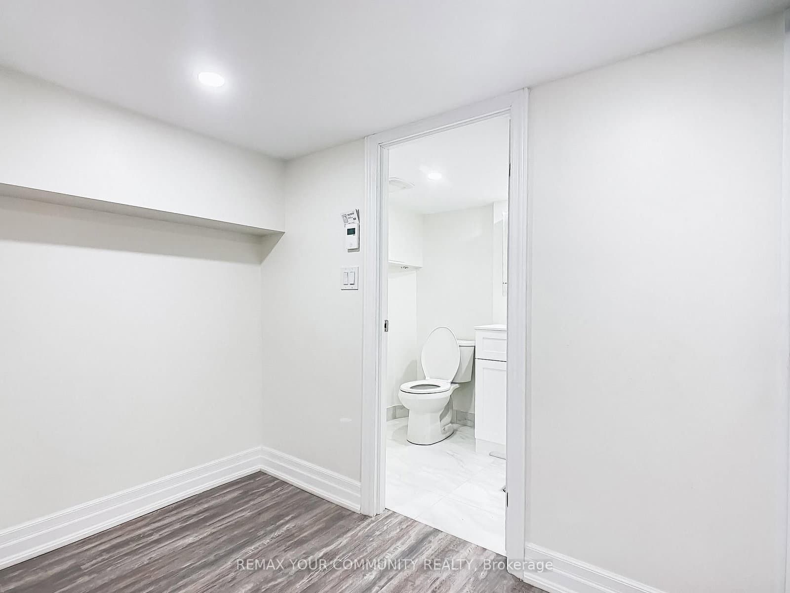 1623 Keele Street thumbnail 14