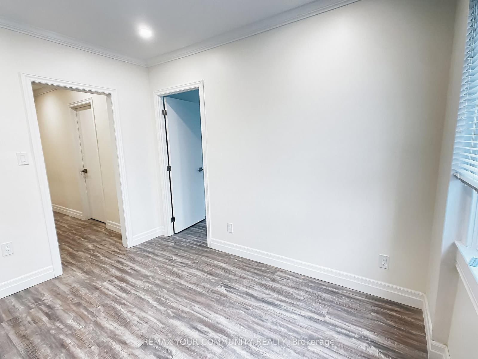 1623 Keele Street thumbnail 25