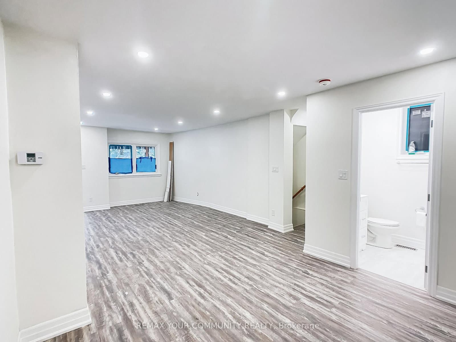 1623 Keele Street thumbnail 4