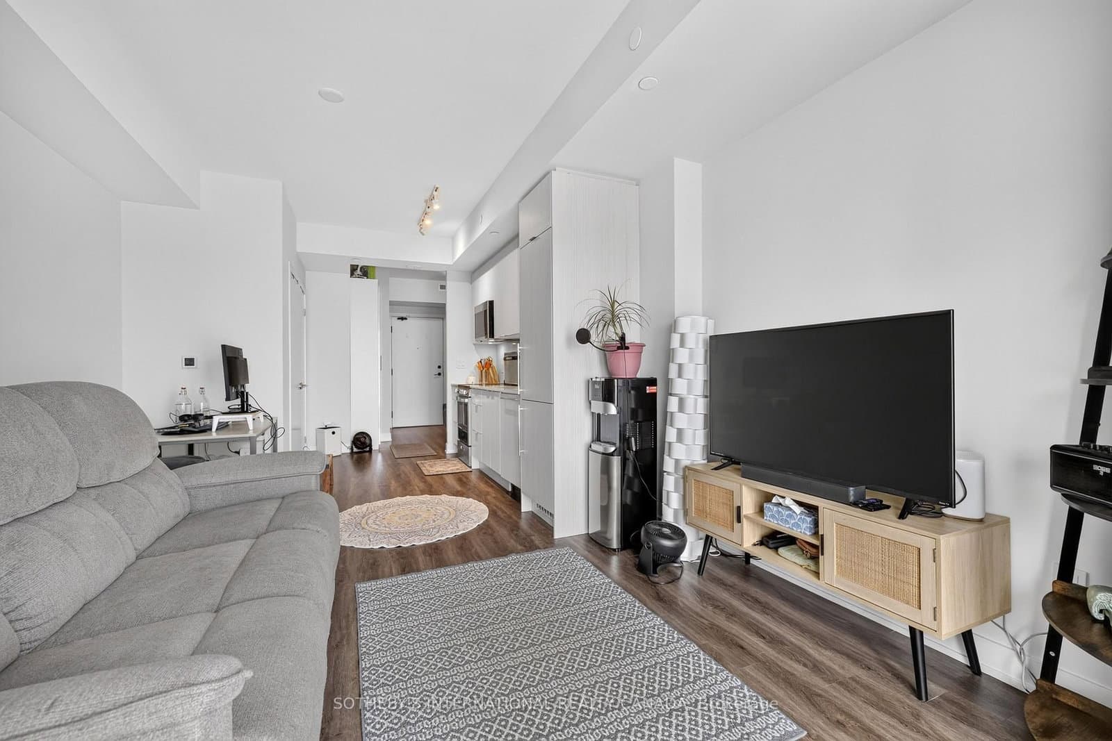 430 Square One Drive, Unit 3905 thumbnail 10