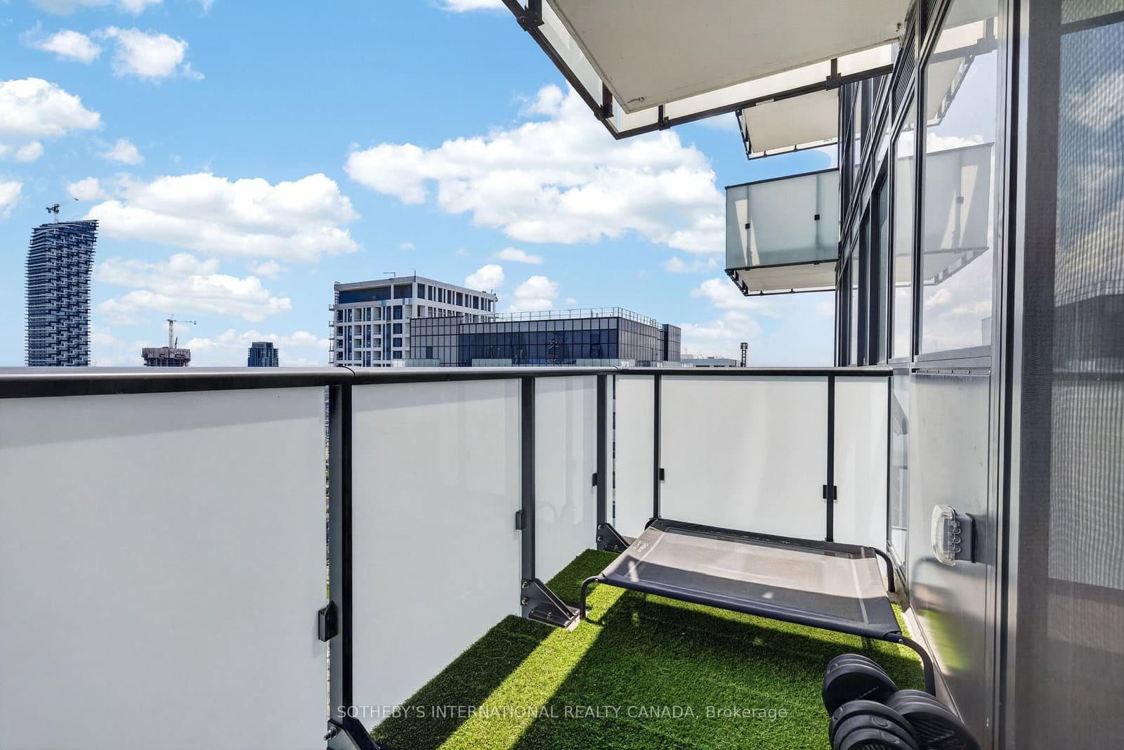 430 Square One Drive, Unit 3905 thumbnail 15