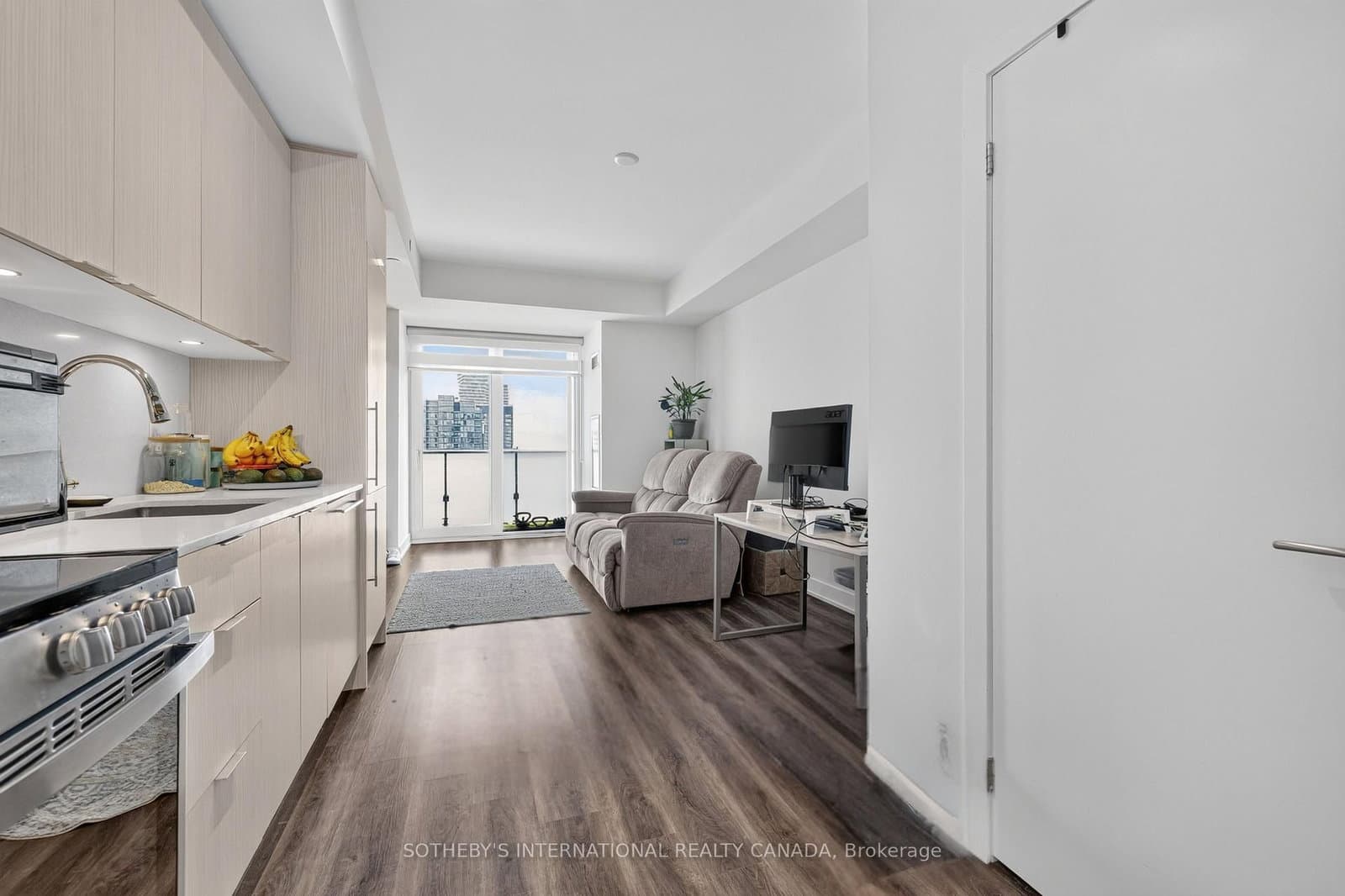 430 Square One Drive, Unit 3905 thumbnail 8