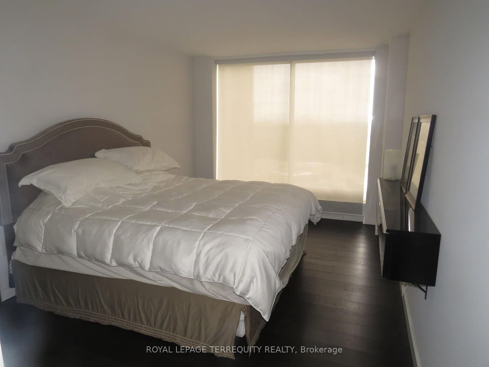 2045 Lake Shore Boulevard W, Unit 3305 thumbnail 12