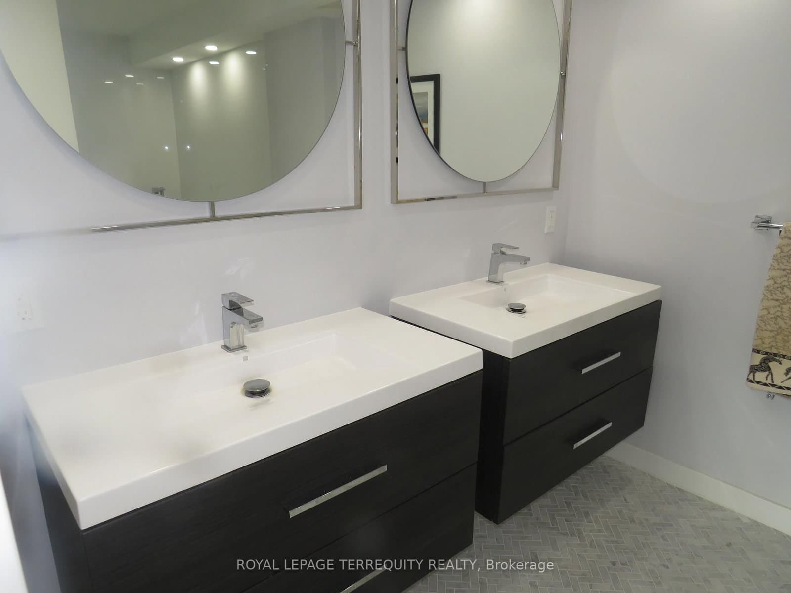 2045 Lake Shore Boulevard W, Unit 3305 thumbnail 14