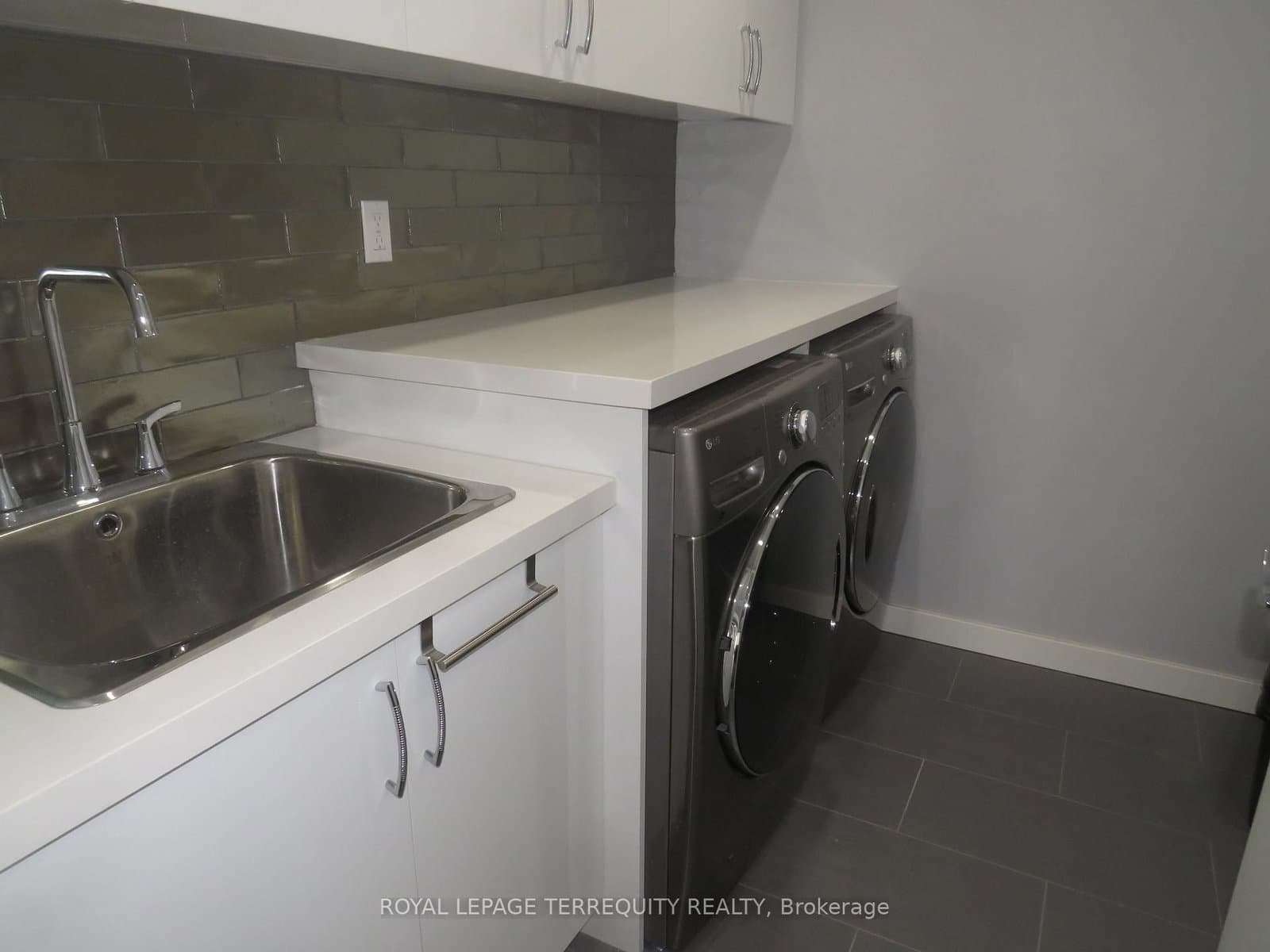 2045 Lake Shore Boulevard W, Unit 3305 thumbnail 15