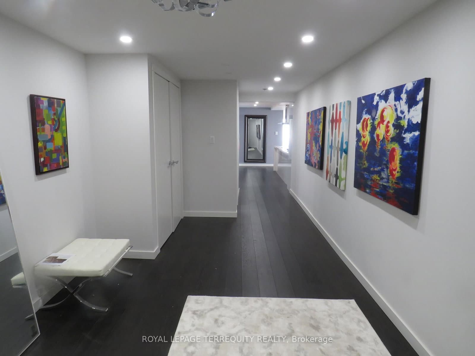 2045 Lake Shore Boulevard W, Unit 3305 thumbnail 2