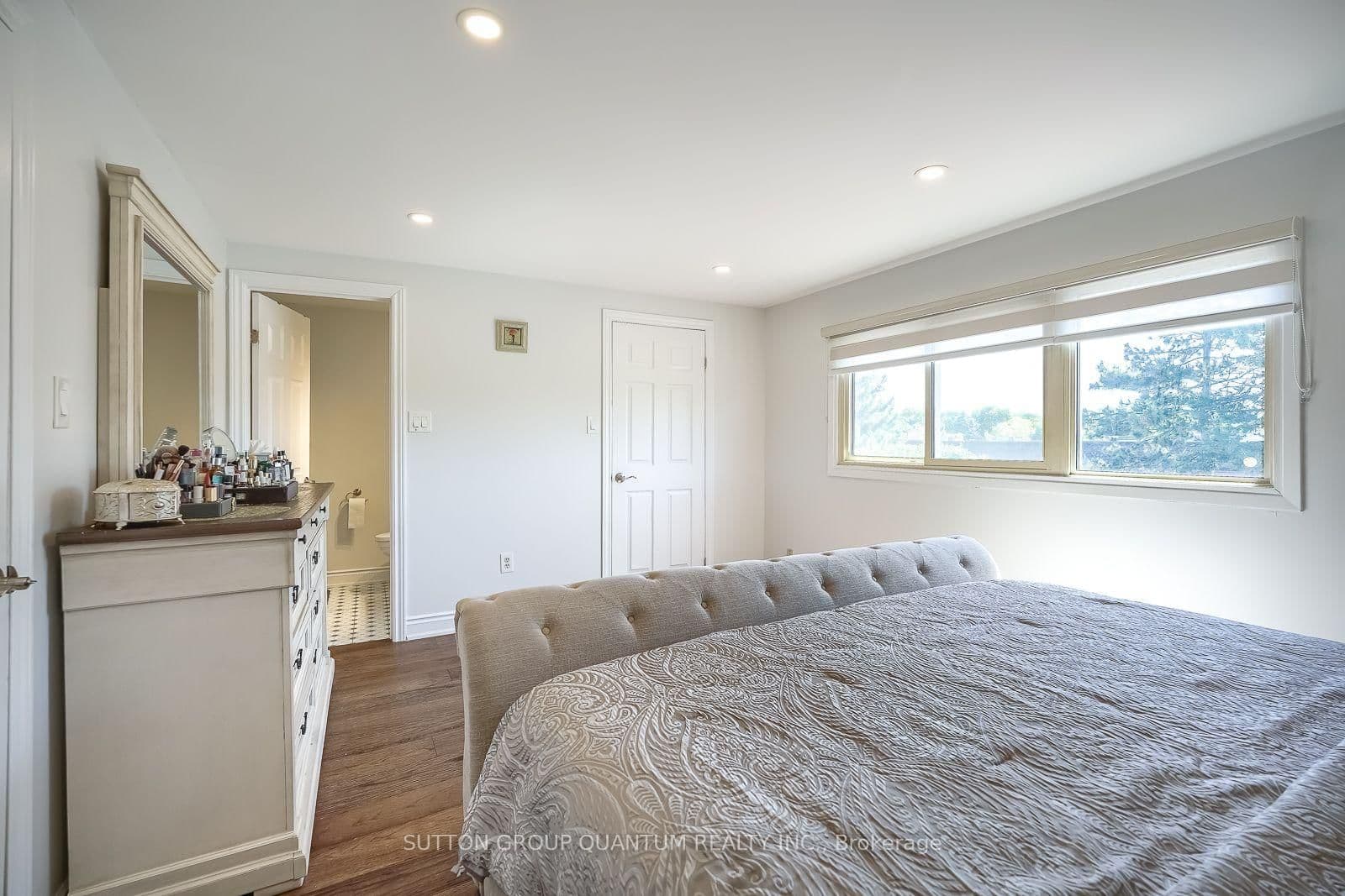 1279 Hedgestone Crescent S thumbnail 32