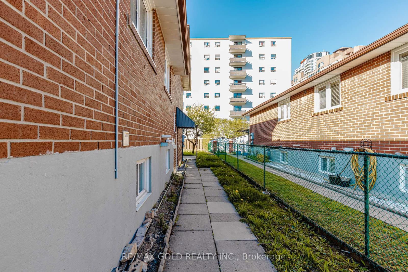 38 Achill Crescent thumbnail 17