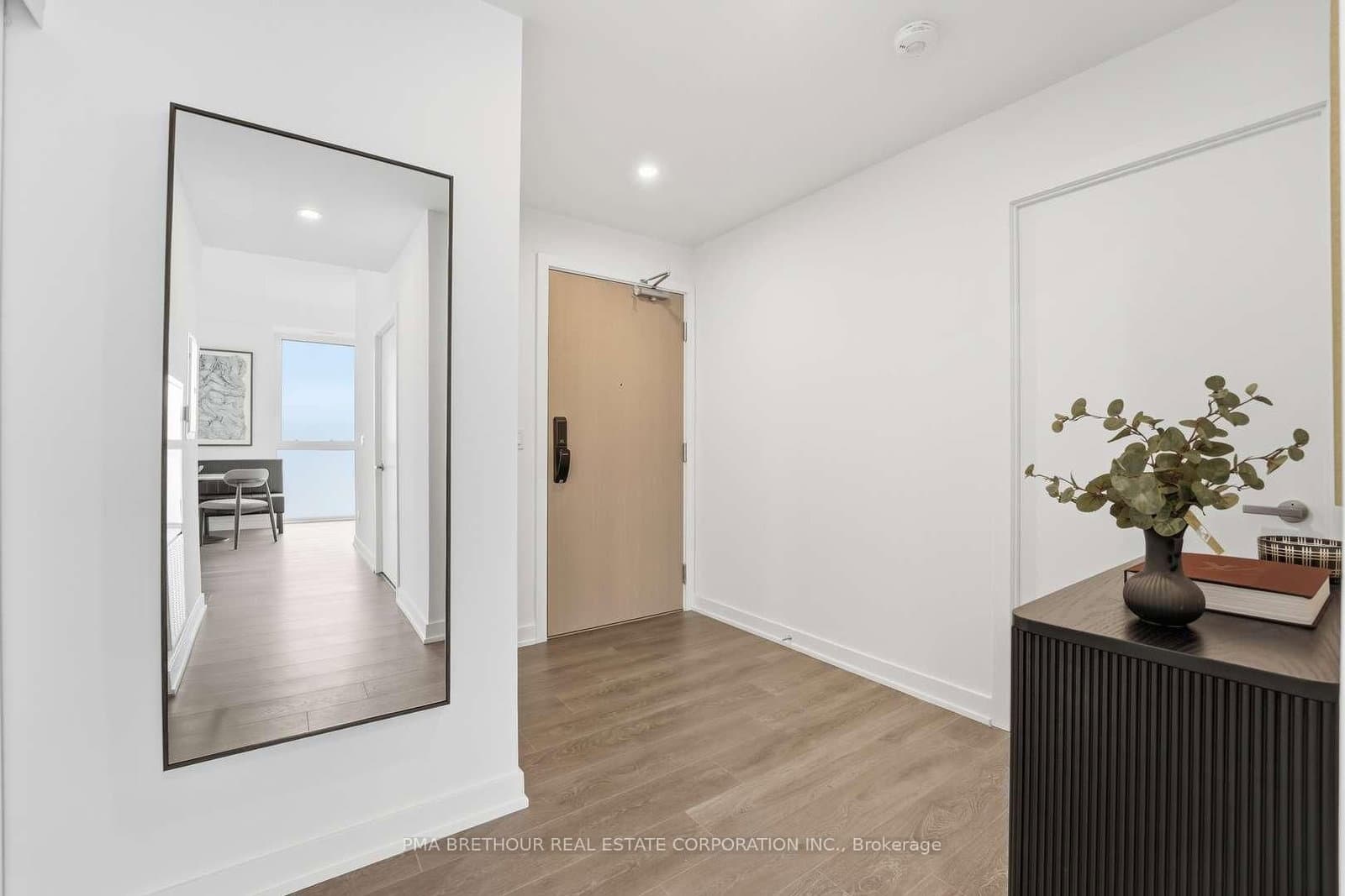 370 Martha Street, Unit 2604 thumbnail 11