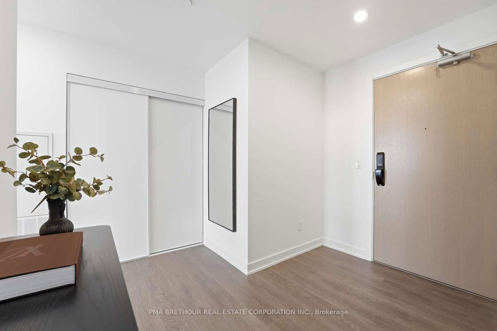 370 Martha Street, Unit 2604 thumbnail 20