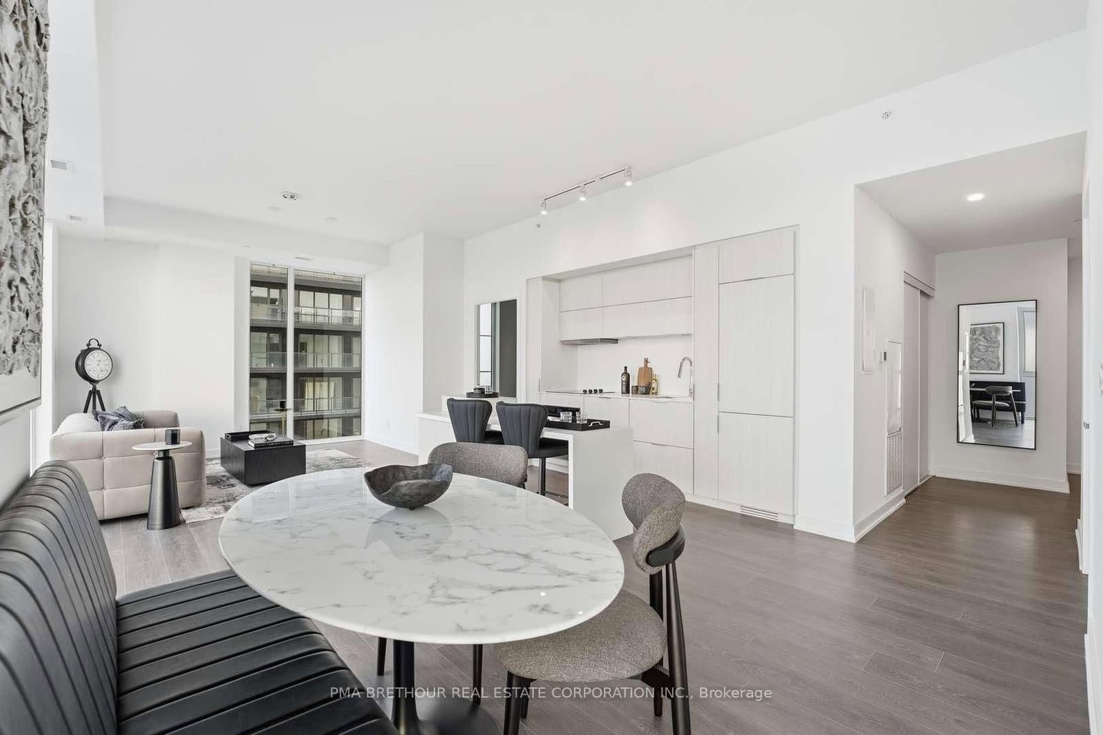 370 Martha Street, Unit 2604 thumbnail 6