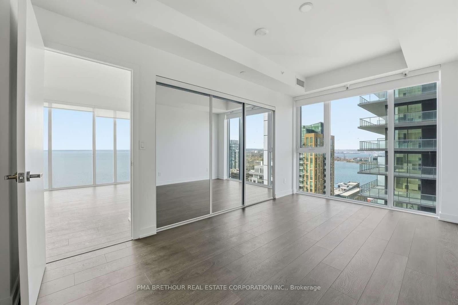 370 Martha Street, Unit 2105 thumbnail 14
