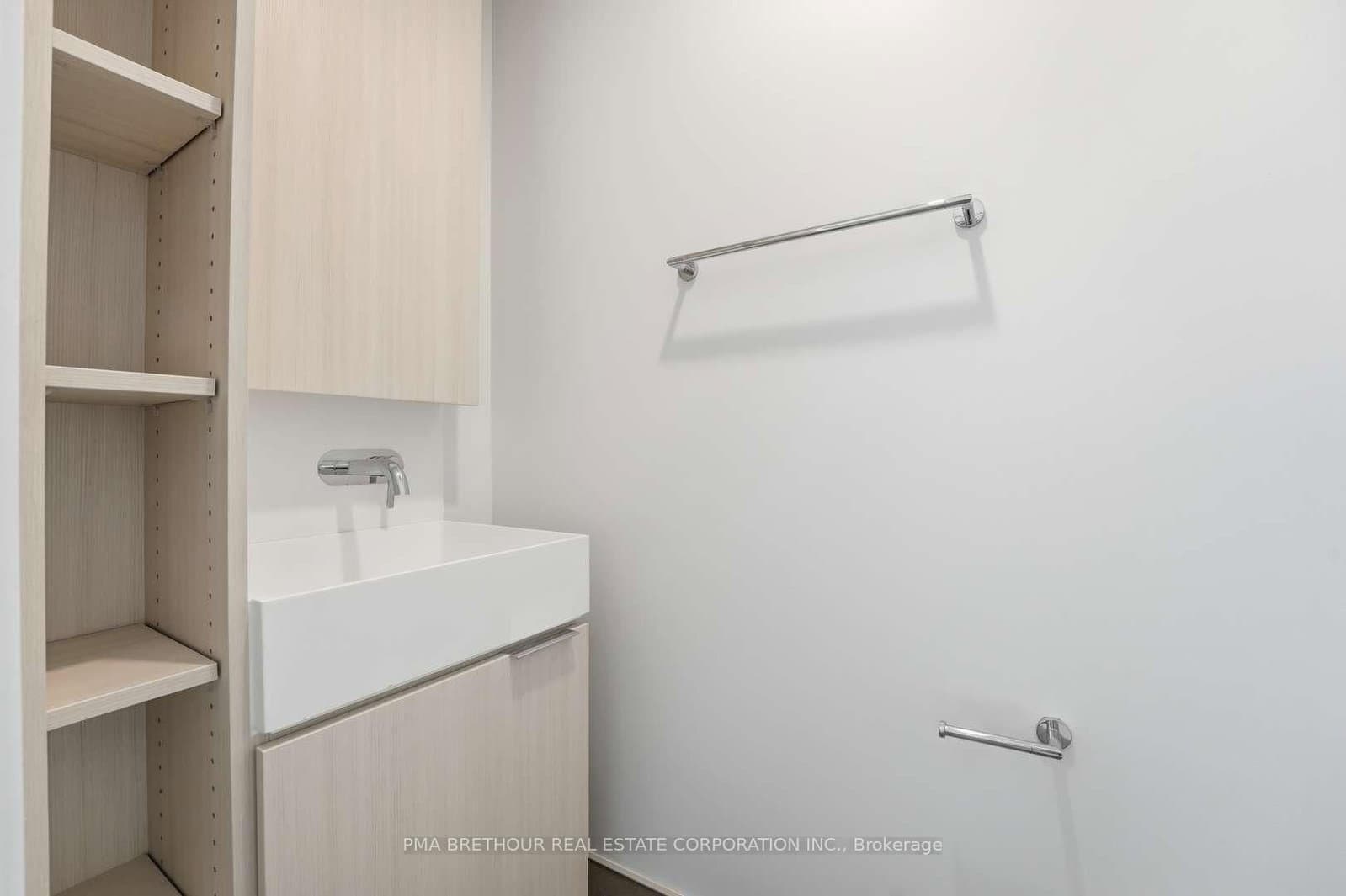 370 Martha Street, Unit 2105 thumbnail 16