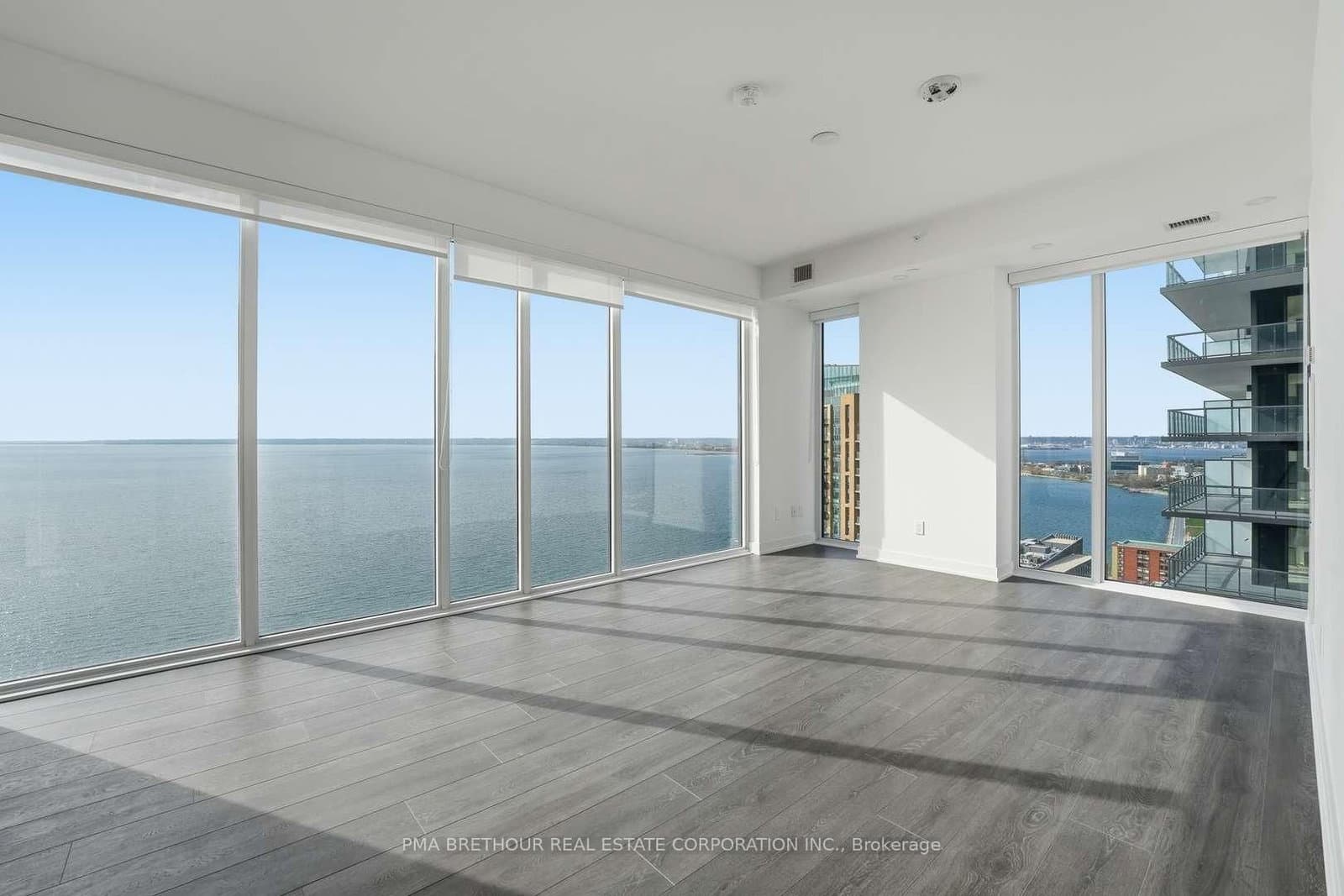 370 Martha Street, Unit 2105 thumbnail 5