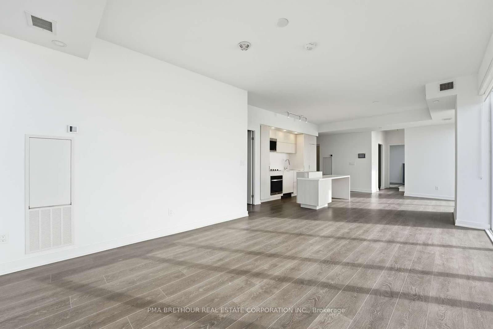 370 Martha Street, Unit 2105 thumbnail 7
