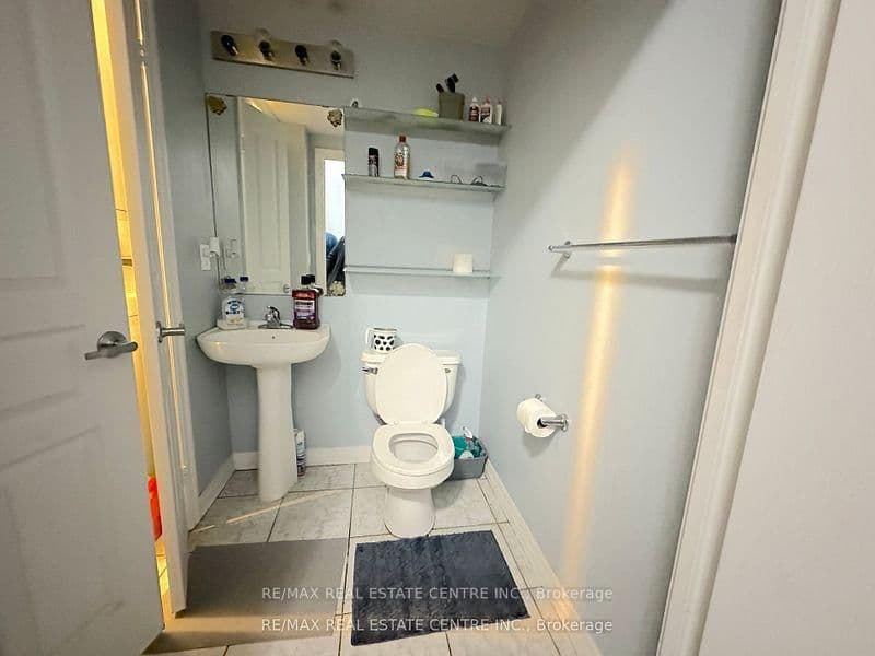 3939 Duke Of York Boulevard, Unit 301 thumbnail 7