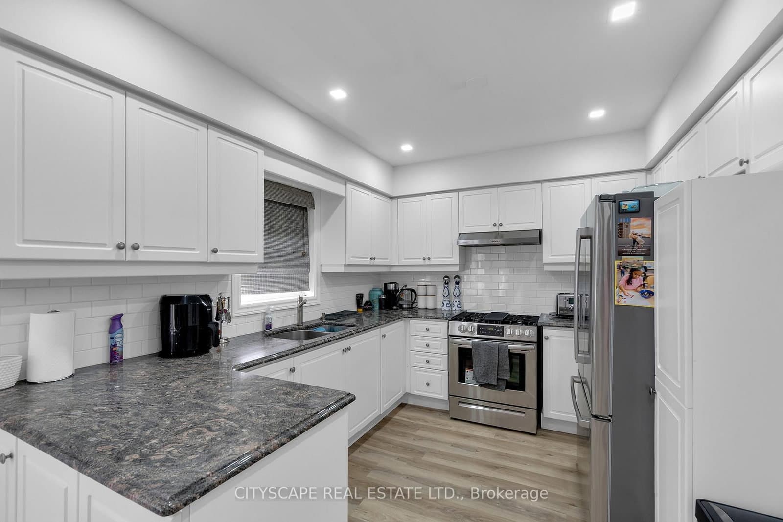 6421 Donway Drive thumbnail 10