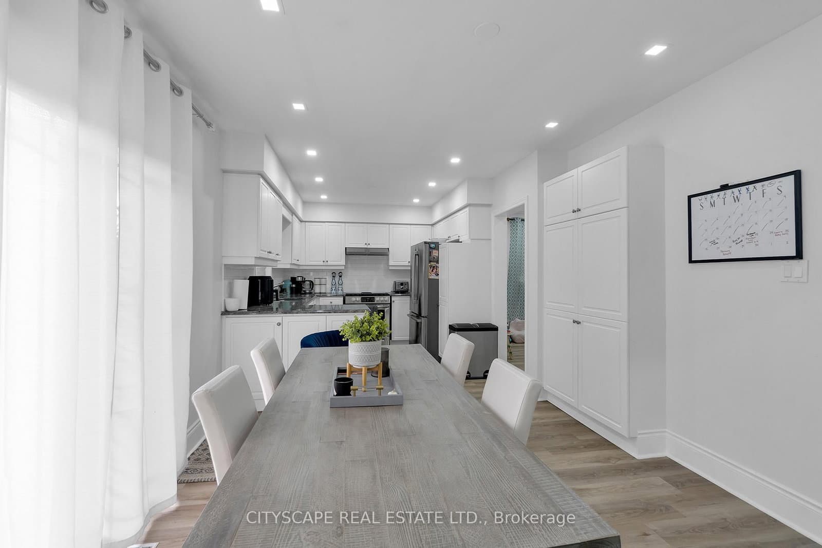 6421 Donway Drive thumbnail 8