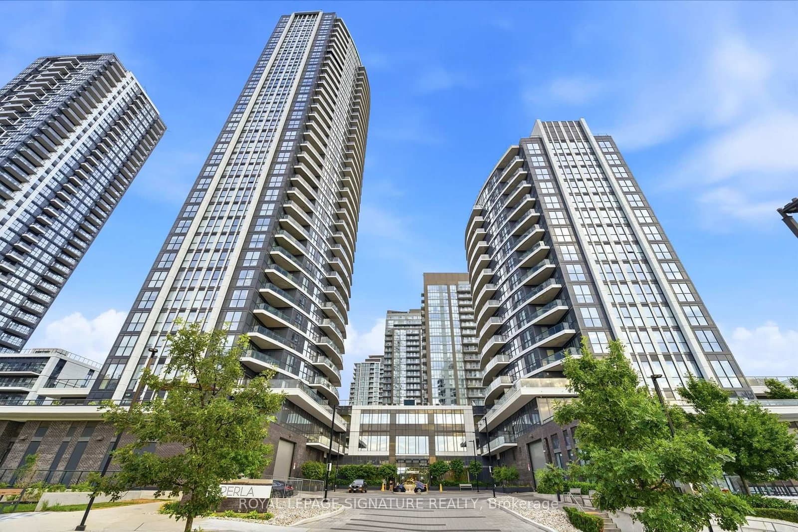#212 - 65 Watergarden Drive