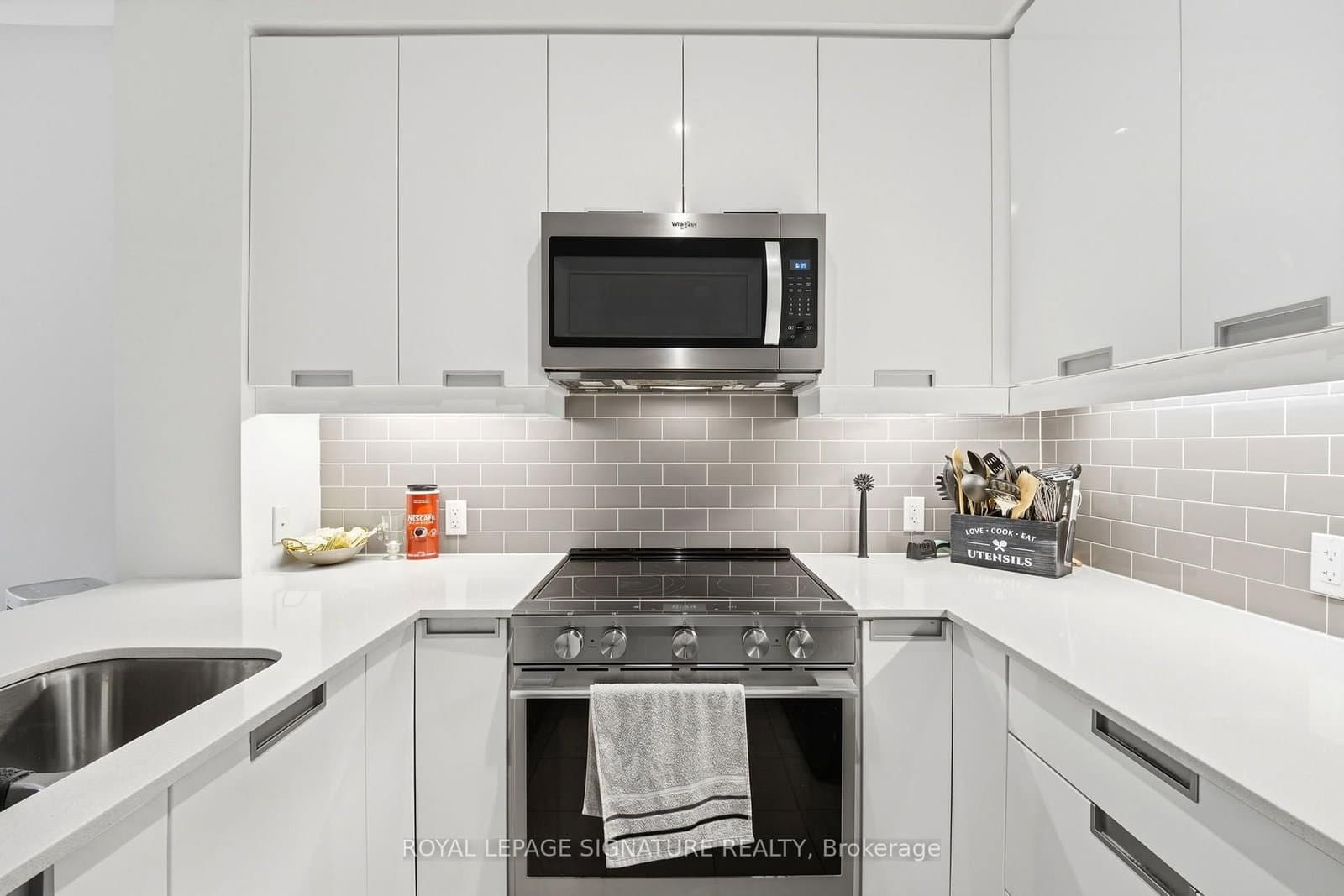 65 Watergarden Drive, Unit 212 thumbnail 14