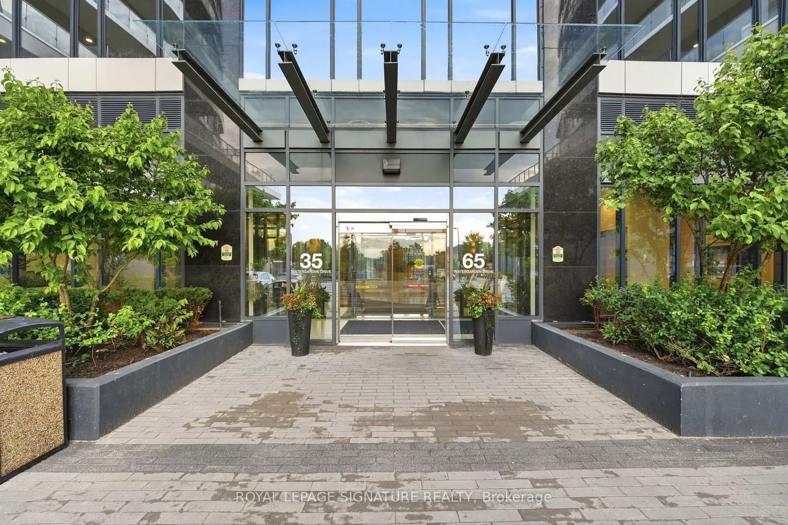 65 Watergarden Drive, Unit 212 thumbnail 2