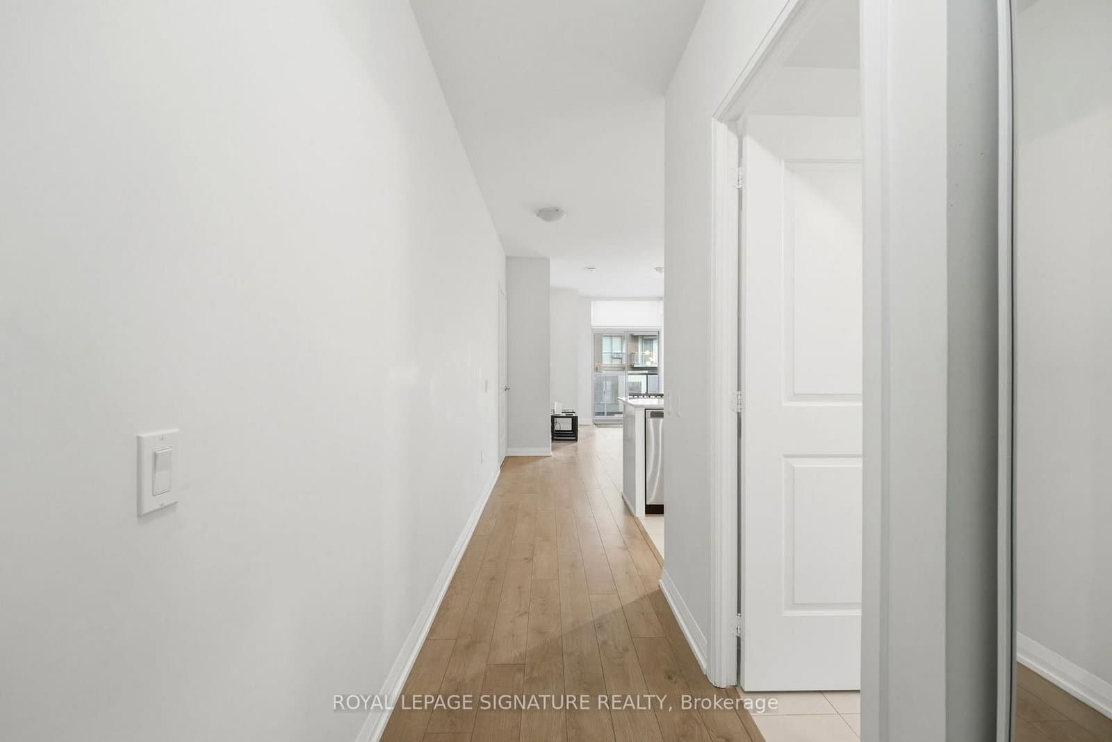 65 Watergarden Drive, Unit 212 thumbnail 5