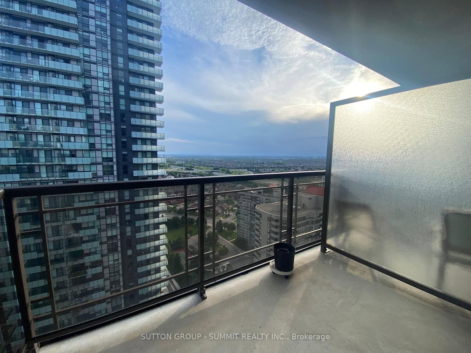 385 PRINCE OF WALES Avenue, Unit 2809 thumbnail 5