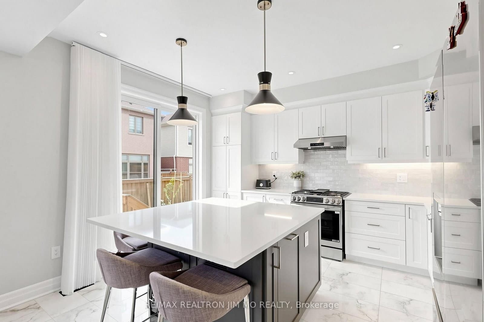 476 Kennedy Circle W thumbnail 9