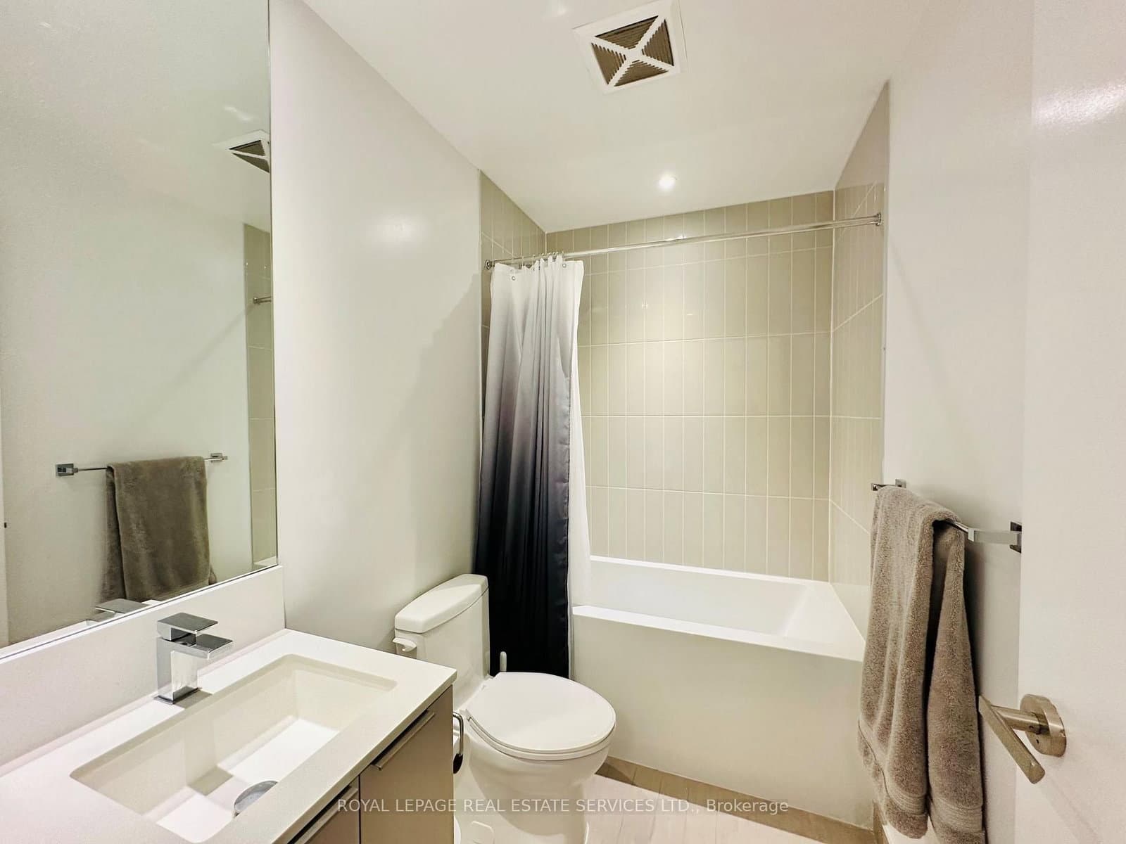 3900 Confederation Parkway, Unit 323 thumbnail 12