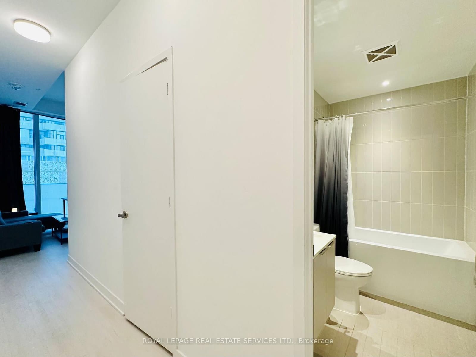 3900 Confederation Parkway, Unit 323 thumbnail 3