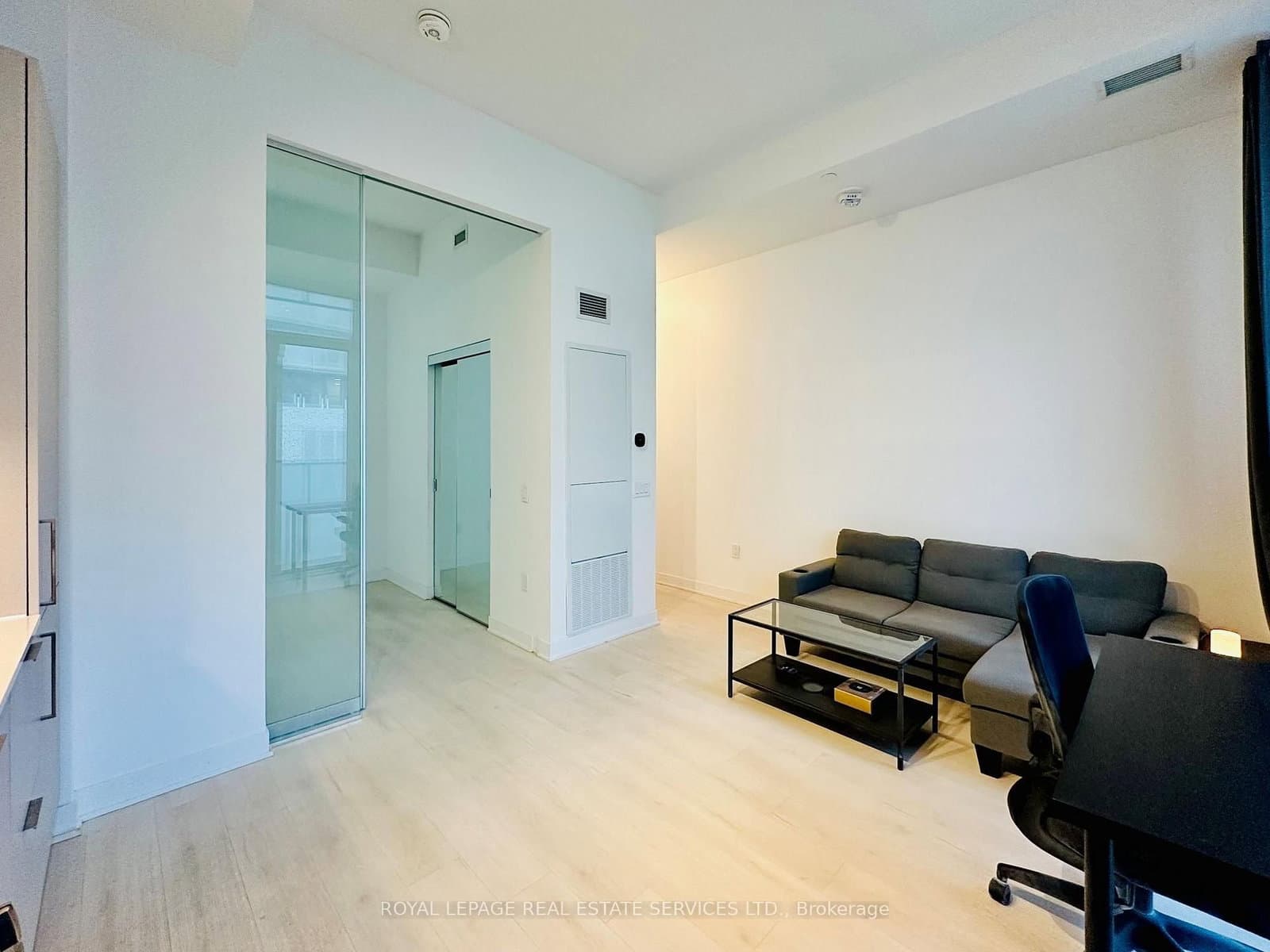 3900 Confederation Parkway, Unit 323 thumbnail 8