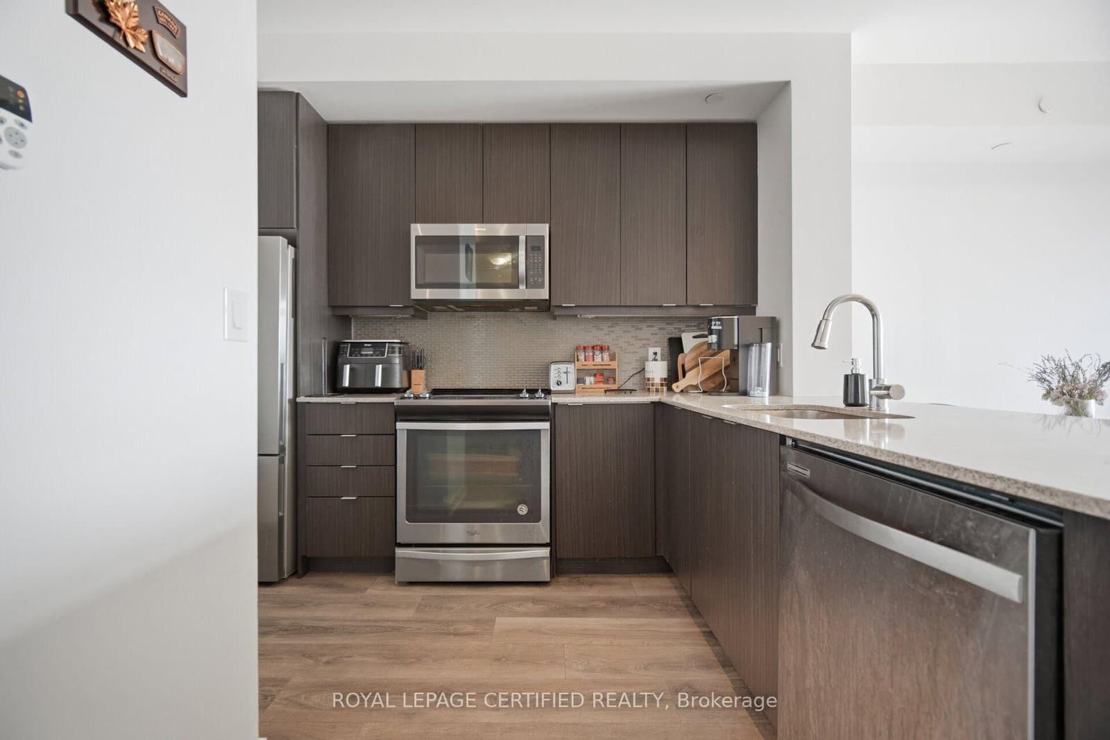 4633 Glen Erin Drive, Unit 710 thumbnail 10