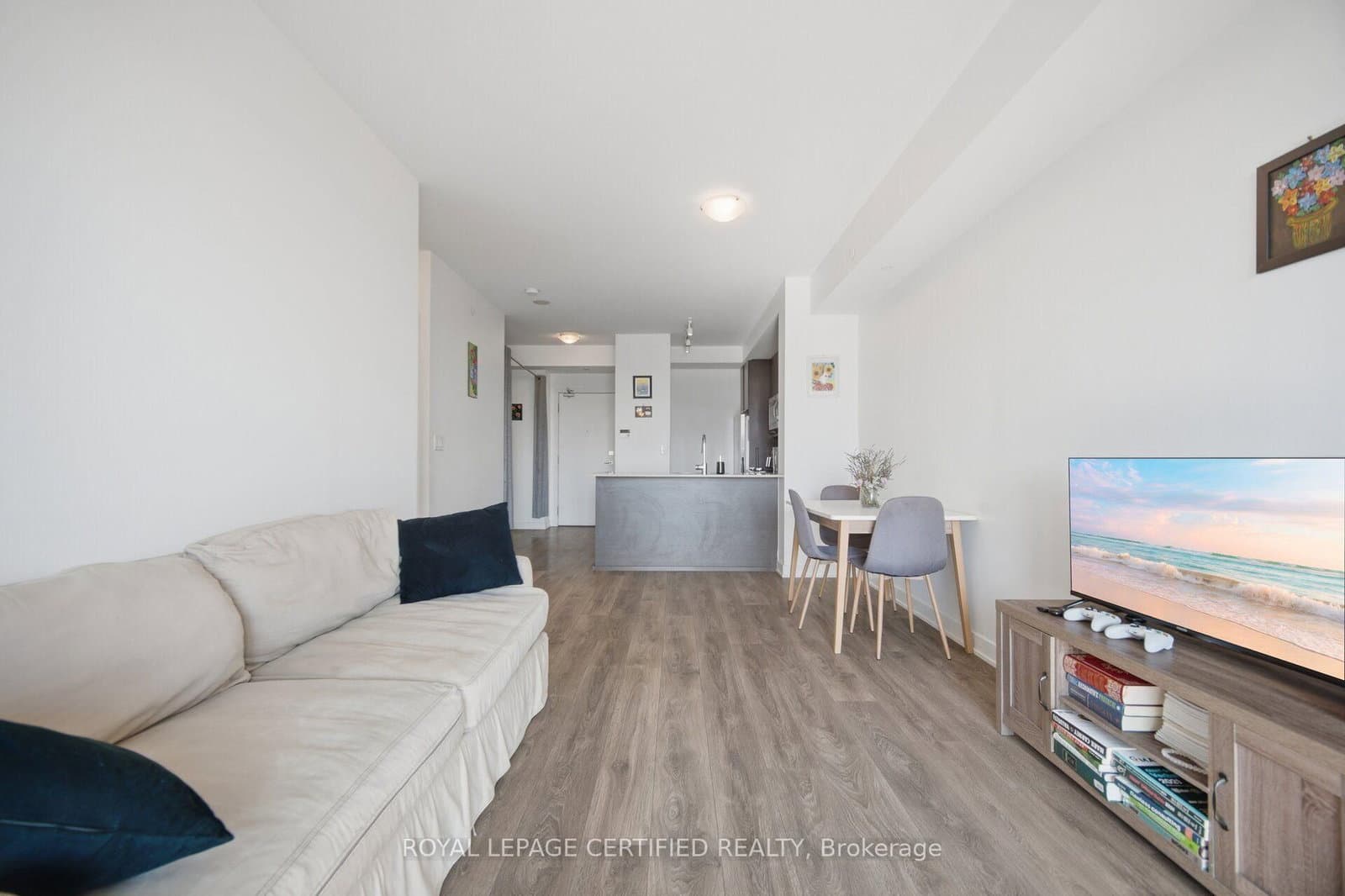 4633 Glen Erin Drive, Unit 710 thumbnail 19