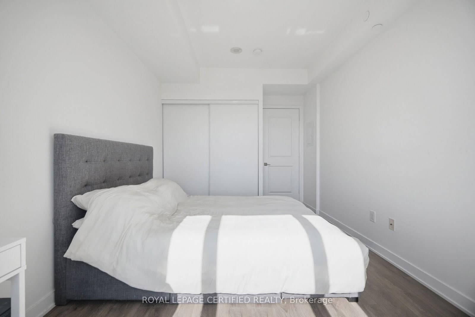 4633 Glen Erin Drive, Unit 710 thumbnail 24
