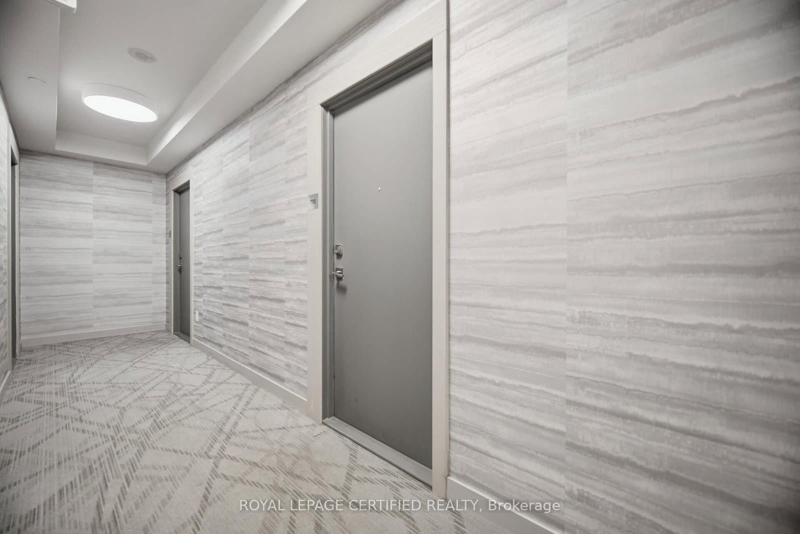 4633 Glen Erin Drive, Unit 710 thumbnail 5