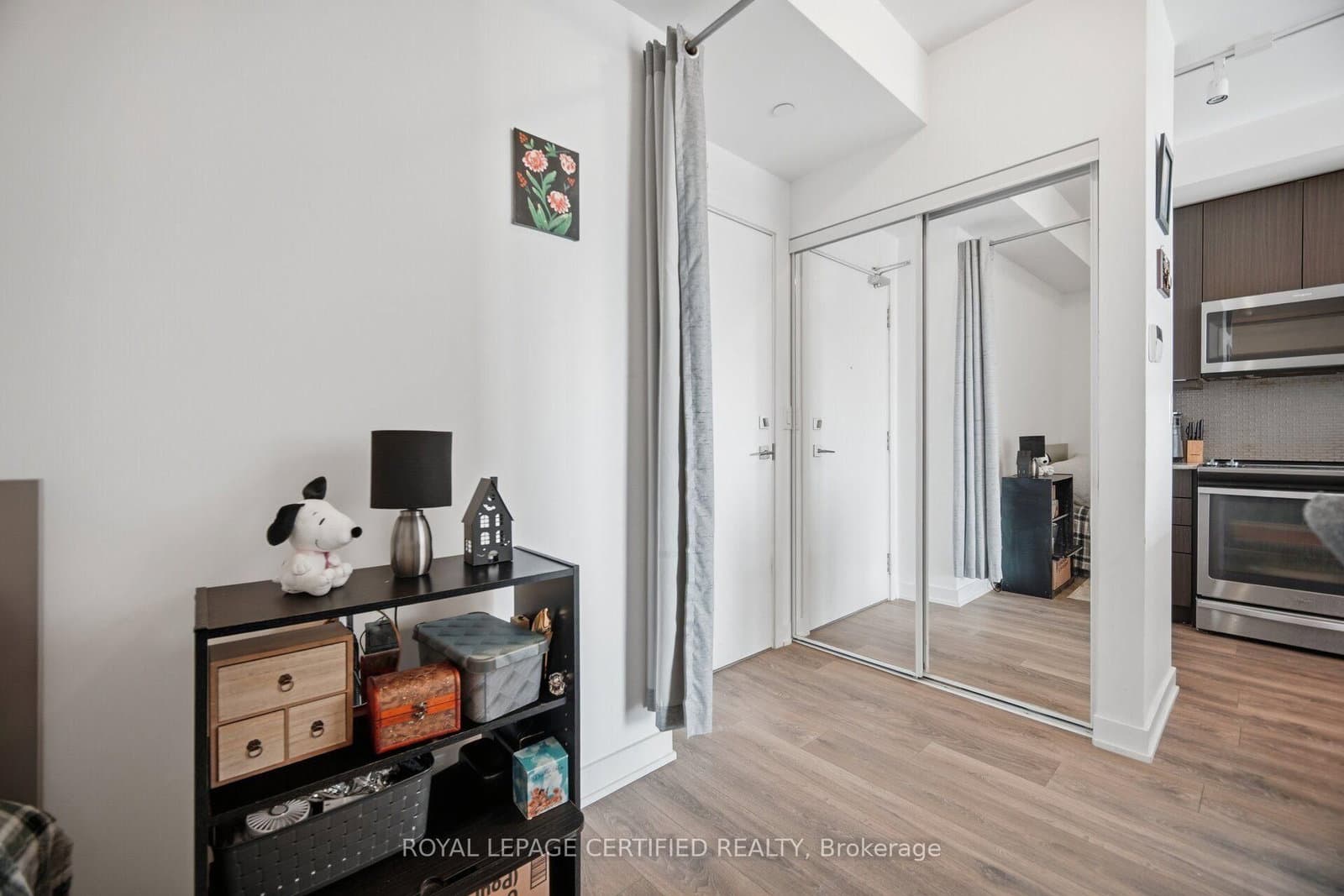 4633 Glen Erin Drive, Unit 710 thumbnail 8
