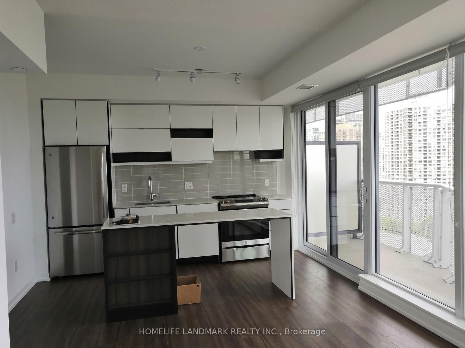 4065 Confederation Parkway, Unit 1810 thumbnail 3