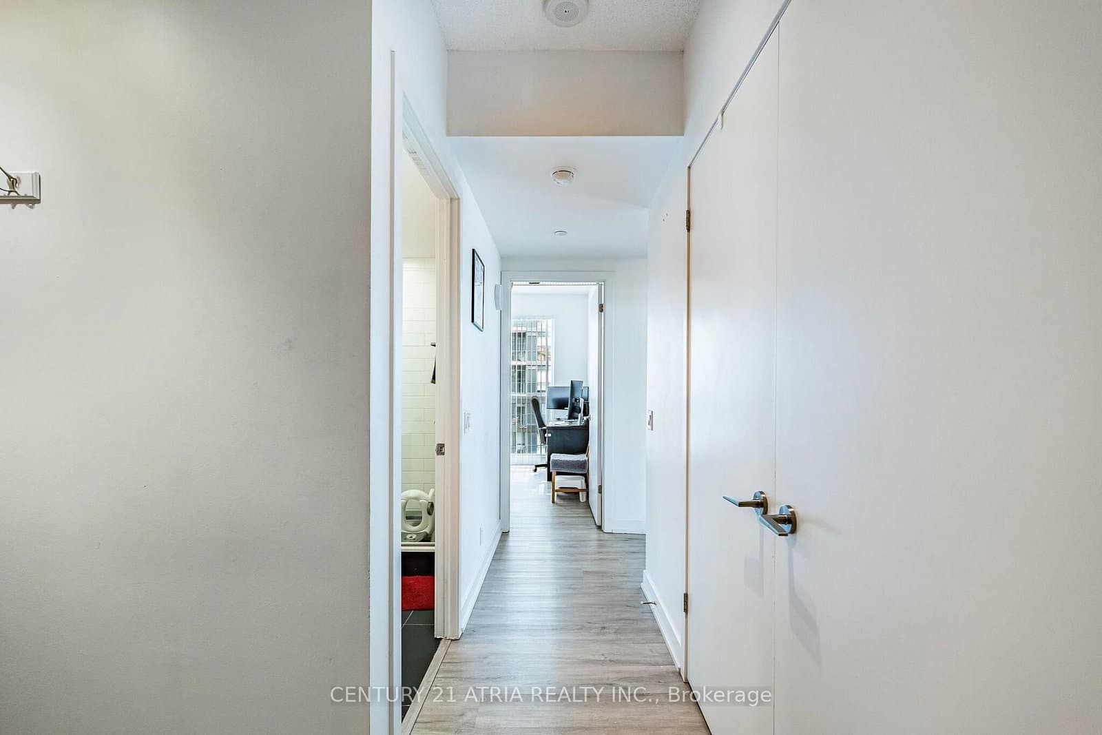 2212 Lake Shore Boulevard W, Unit 2808 thumbnail 11