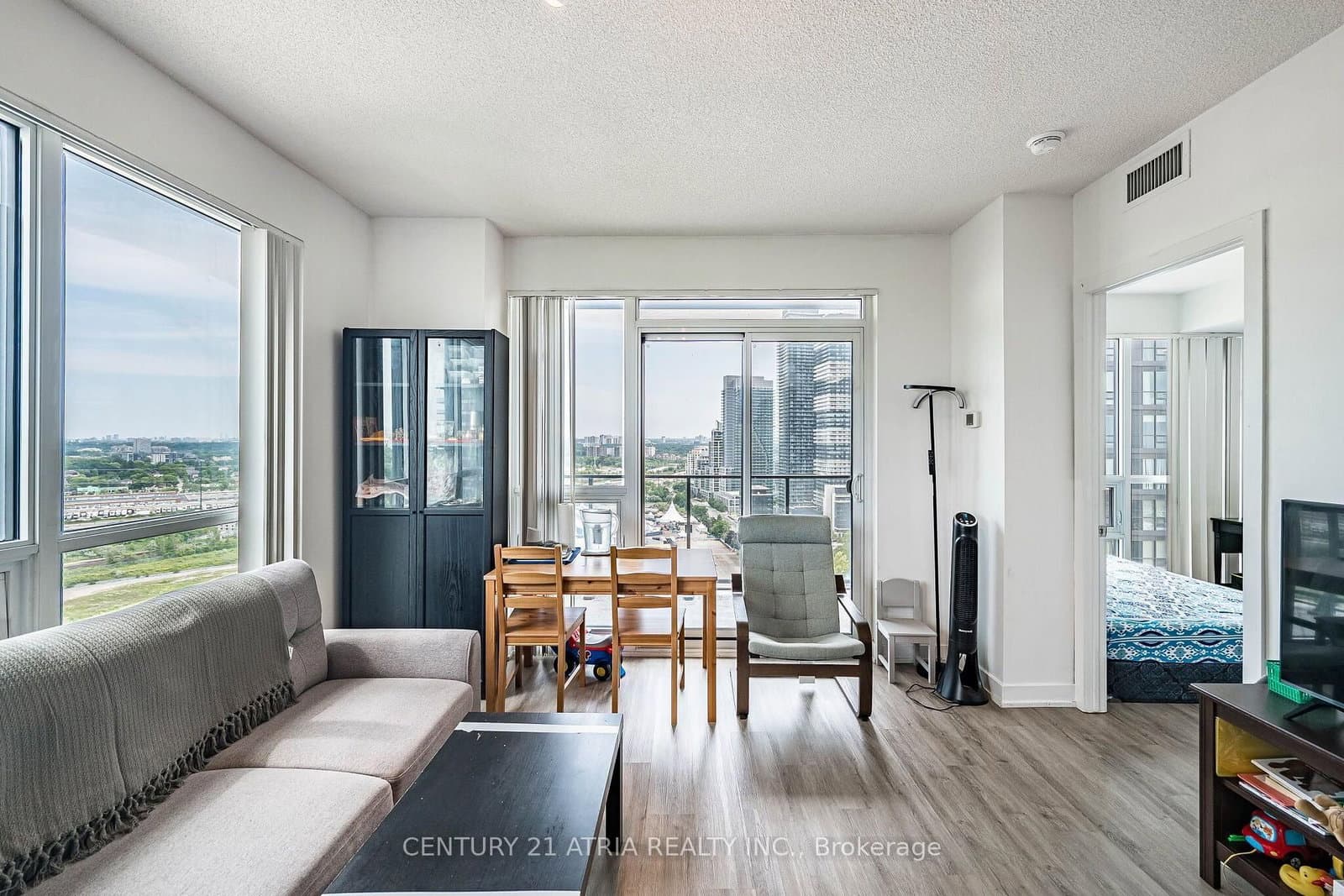 2212 Lake Shore Boulevard W, Unit 2808 thumbnail 20