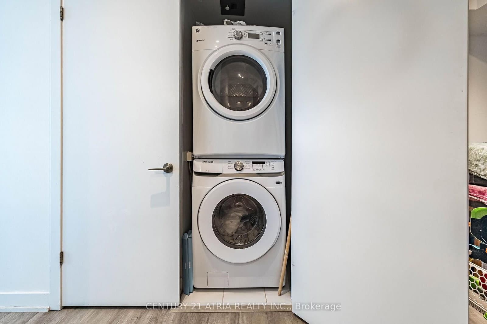 2212 Lake Shore Boulevard W, Unit 2808 thumbnail 33