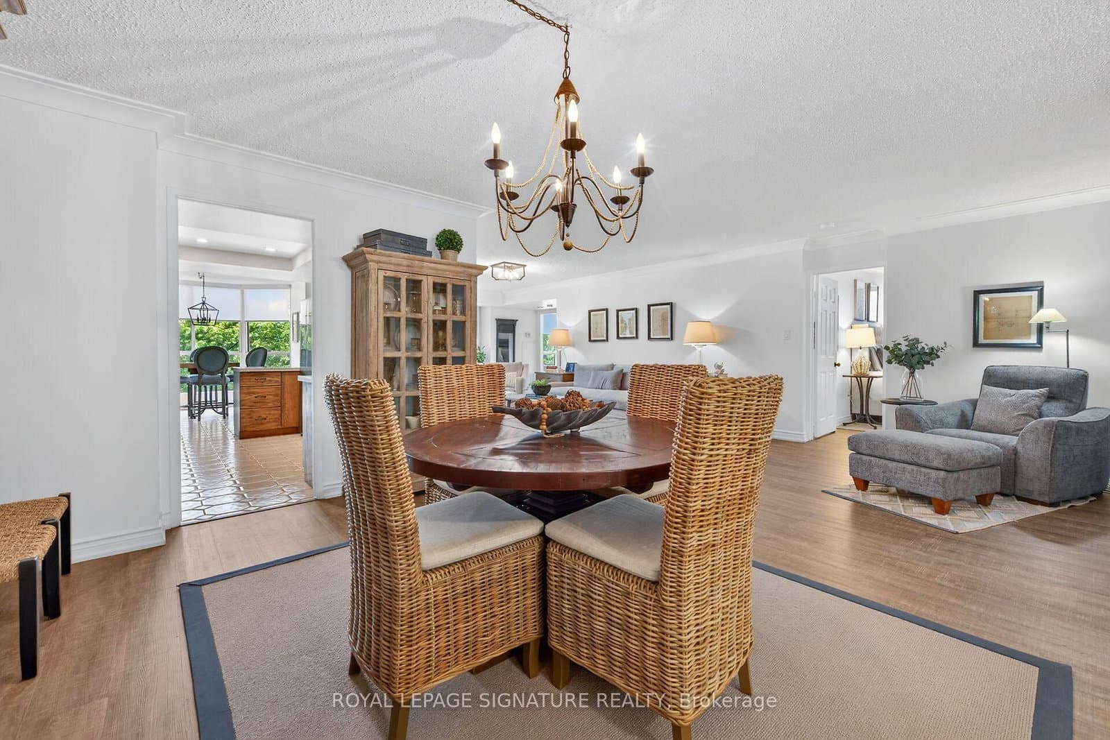 1237 North Shore Boulevard E, Unit 405 thumbnail 11