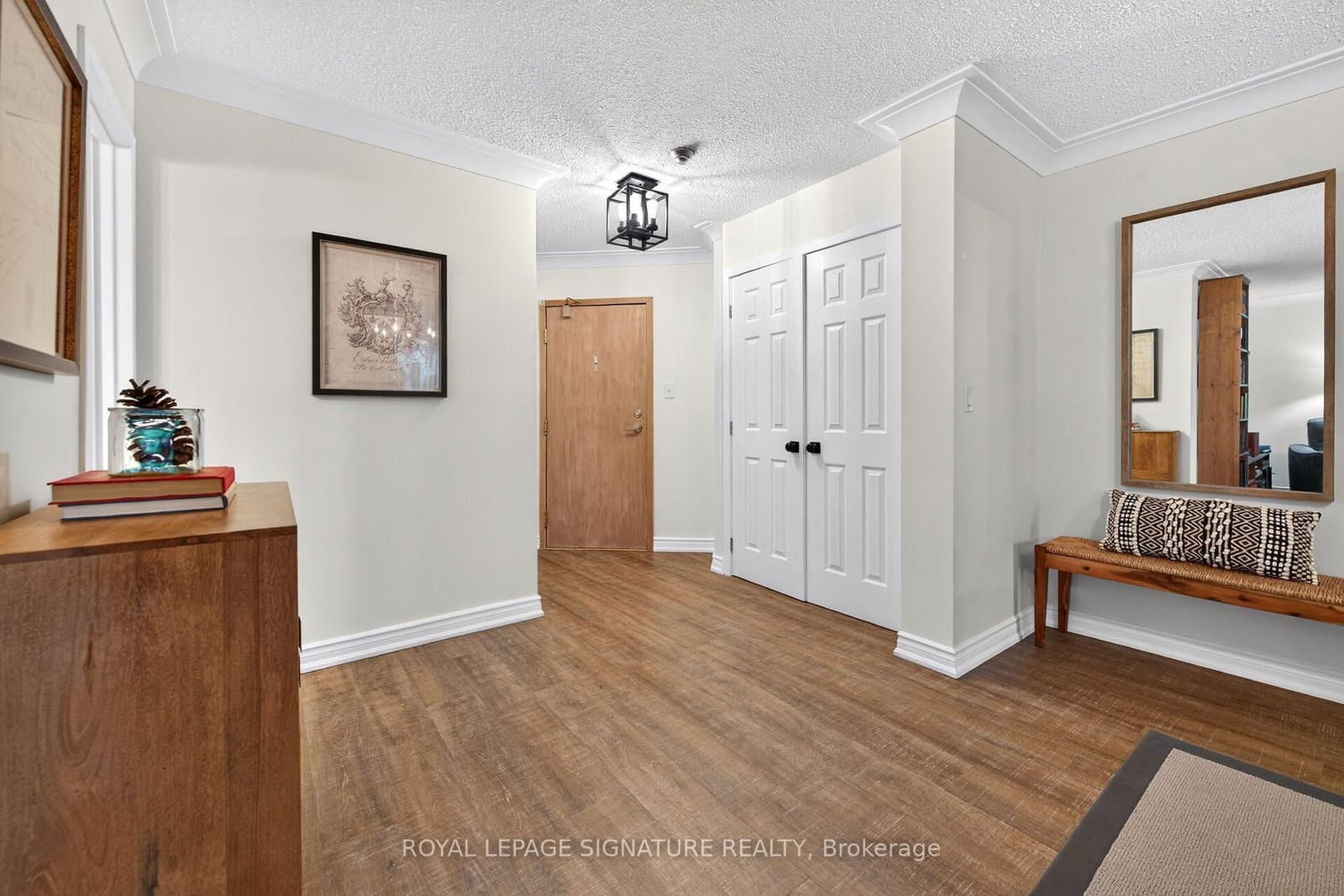 1237 North Shore Boulevard E, Unit 405 thumbnail 5