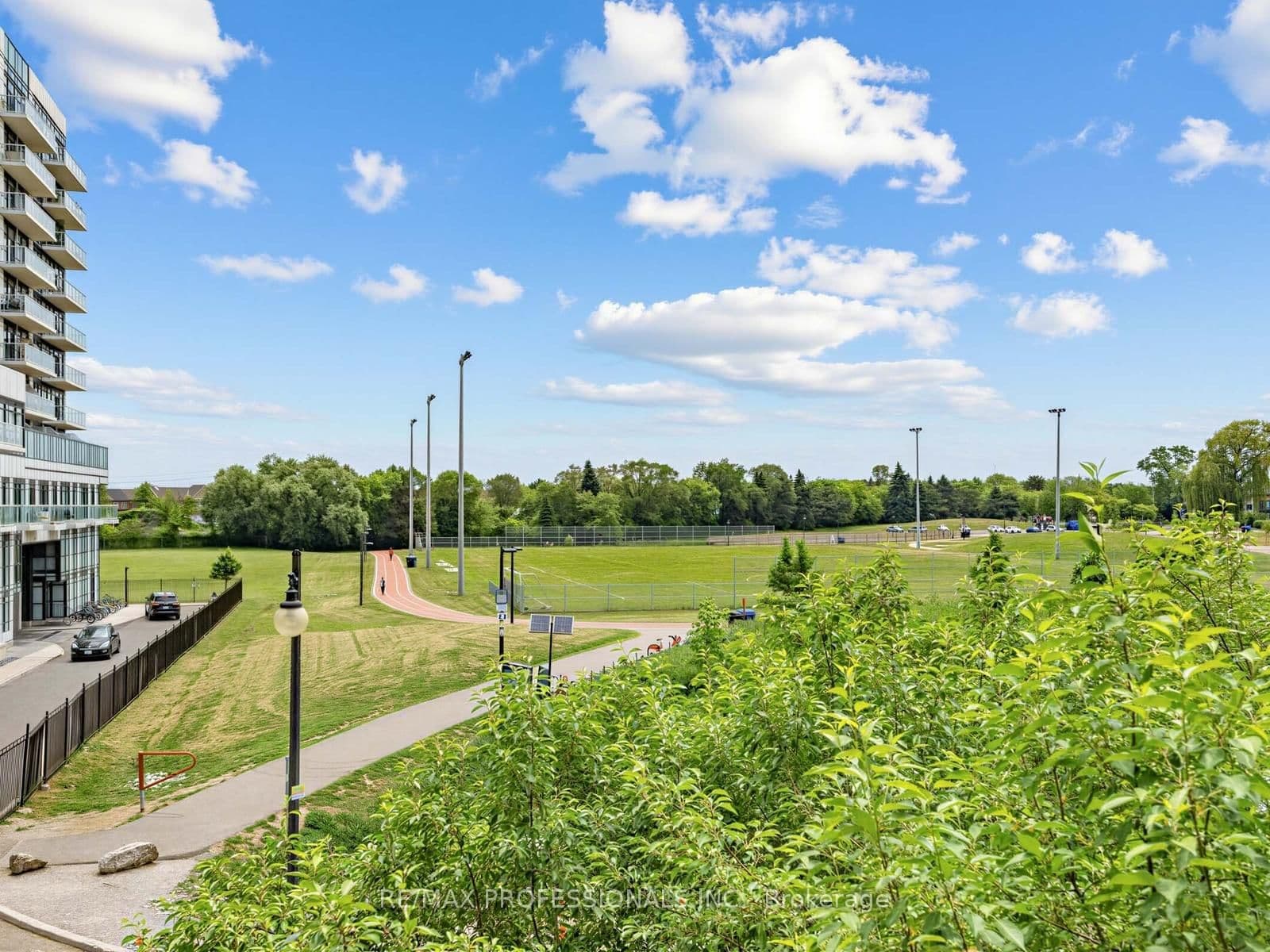 220 Manitoba Street, Unit 32 thumbnail 48