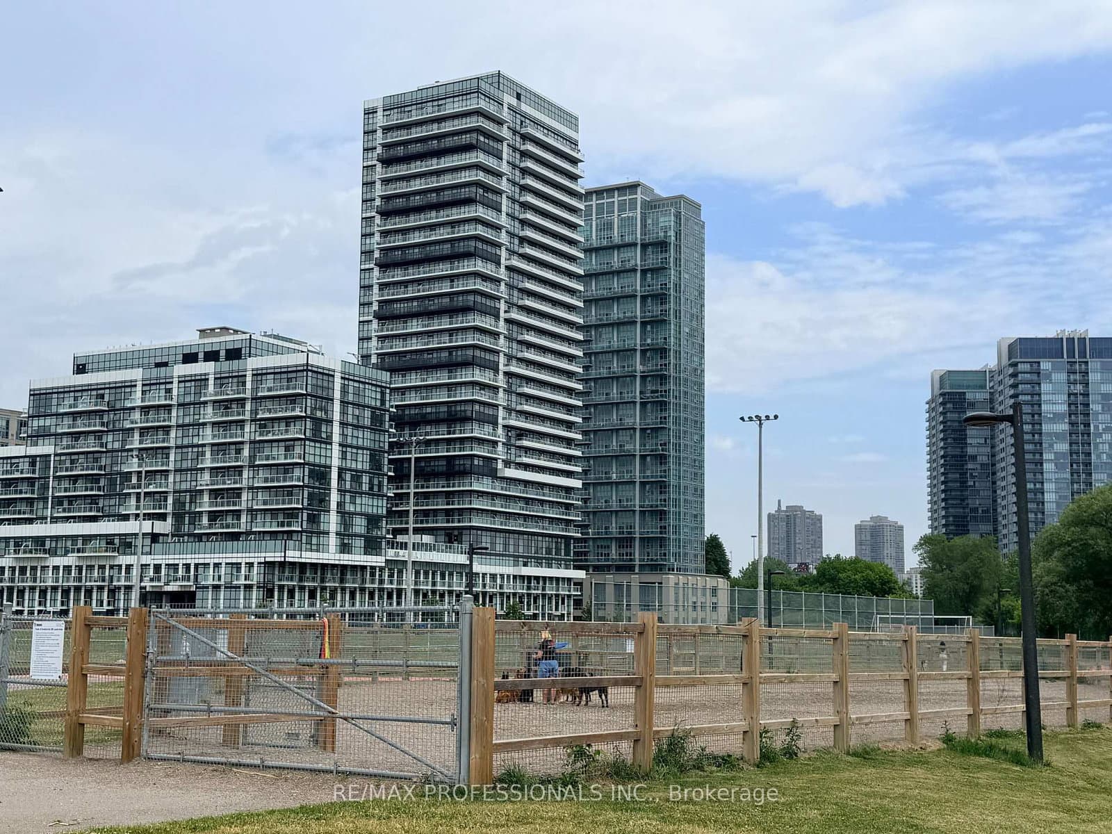 220 Manitoba Street, Unit 32 thumbnail 50